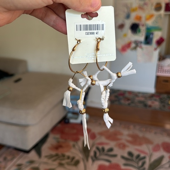 Mia Collection White Gold Western Boho Tassel Costume Hoop Earrings - Picture 4 of 4